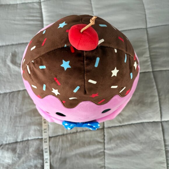 LIKE NEW, Squishmallows Sanjay Pink Ice Cream Sundae With Bowtie Plush Toy - Picture 2 of 8
